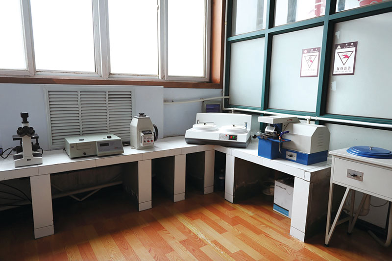 金相顯微鏡，熱差分析儀